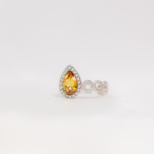 Charlotta ring - Golden topaz