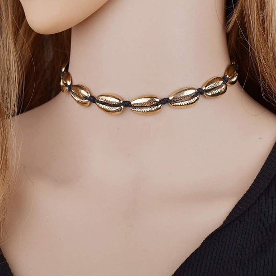 Chokerhalsband med Snäckskal - Guld