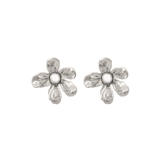 Petite Eponine örhänge - Ivory pearl (silver)