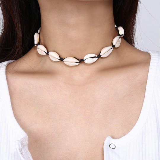 Chokerhalsband med Snäckskal - Vit och Svart